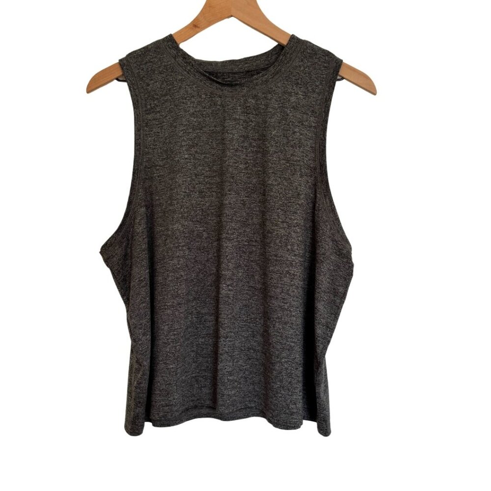 Quince Performance Muscle Tank – XL